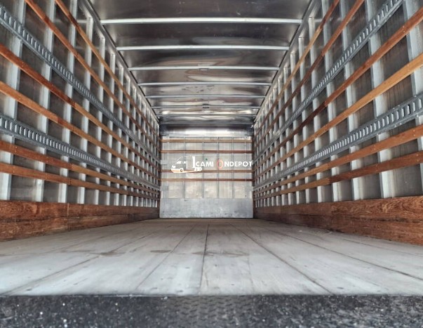 Truck Thumbnail 4