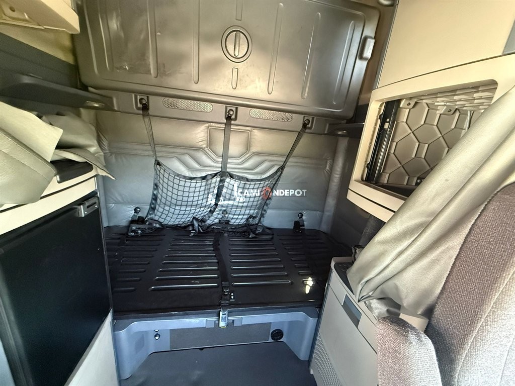 Truck Thumbnail 5