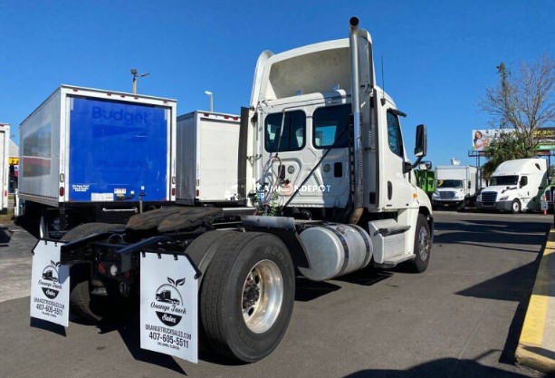 Truck Thumbnail 3