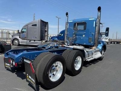 Truck Thumbnail 4
