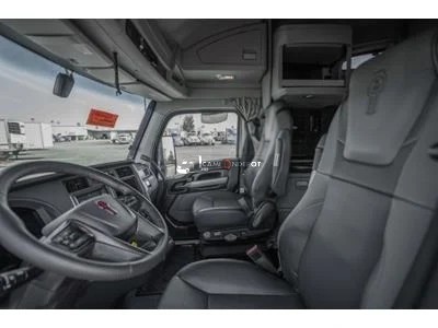 Truck Thumbnail 5