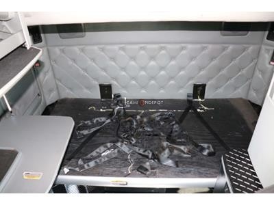 Truck Thumbnail 9
