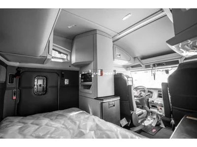 Truck Thumbnail 5