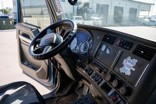 Truck Thumbnail 4