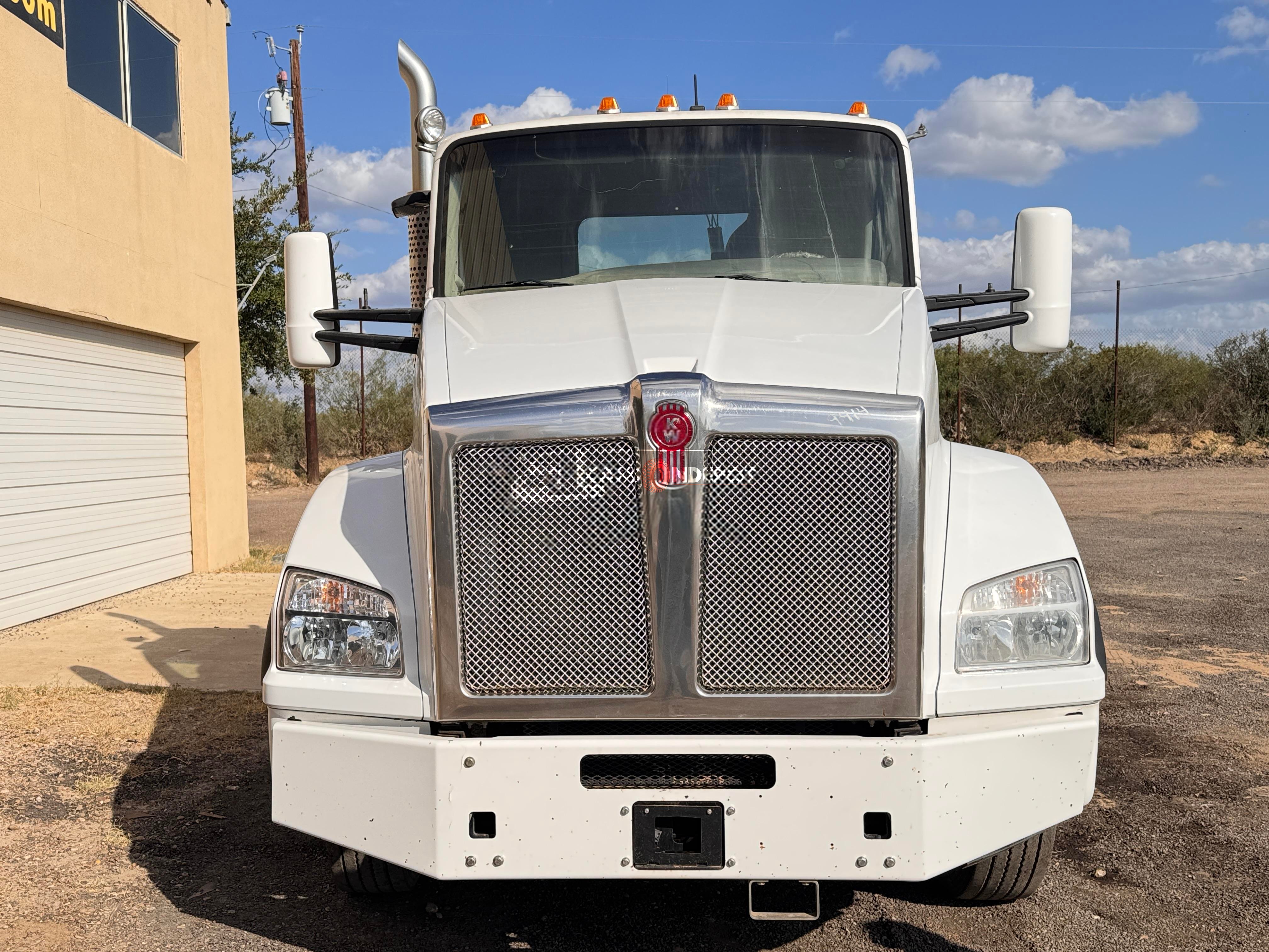 Truck Thumbnail 2