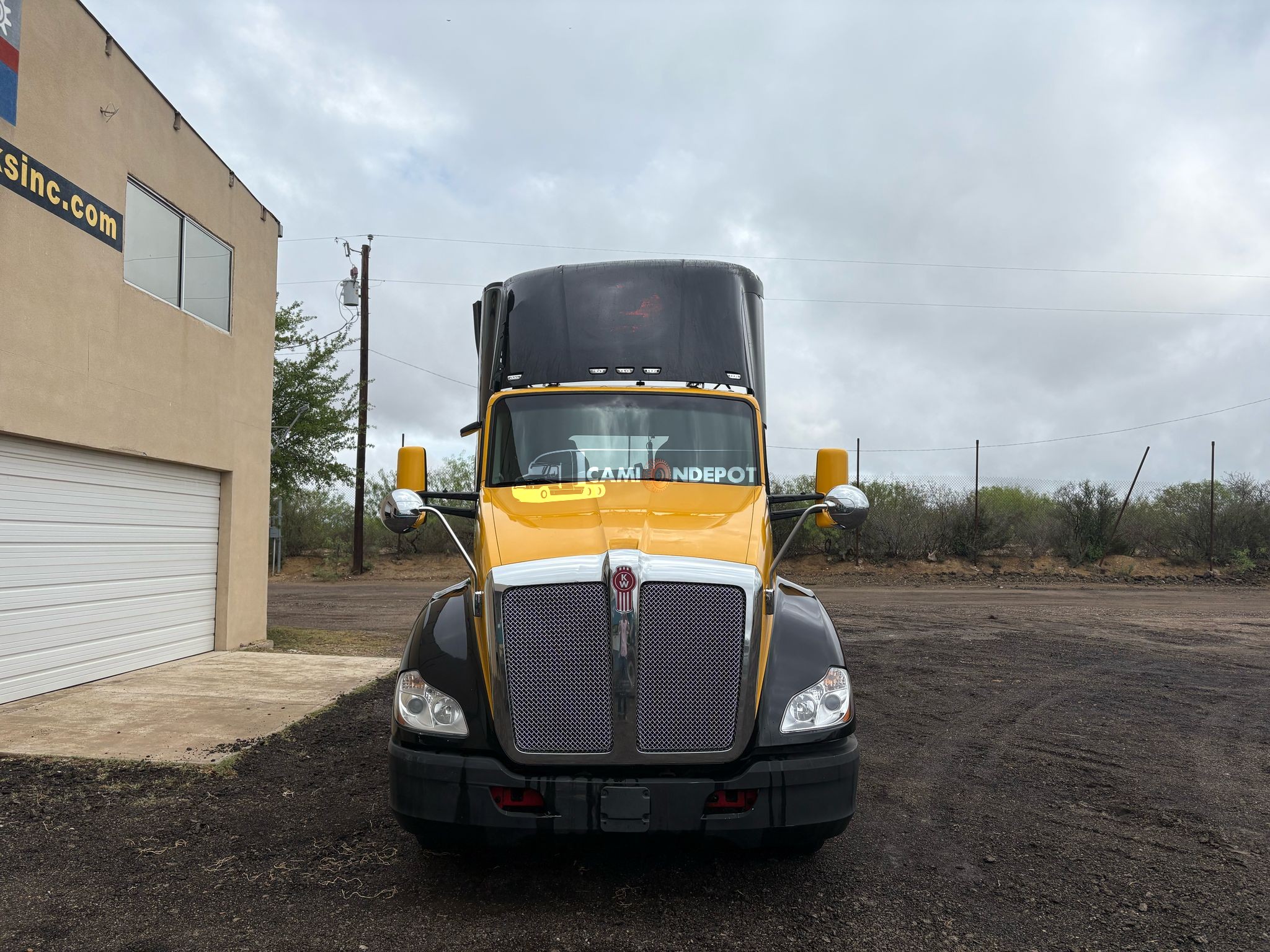 Truck Thumbnail 2