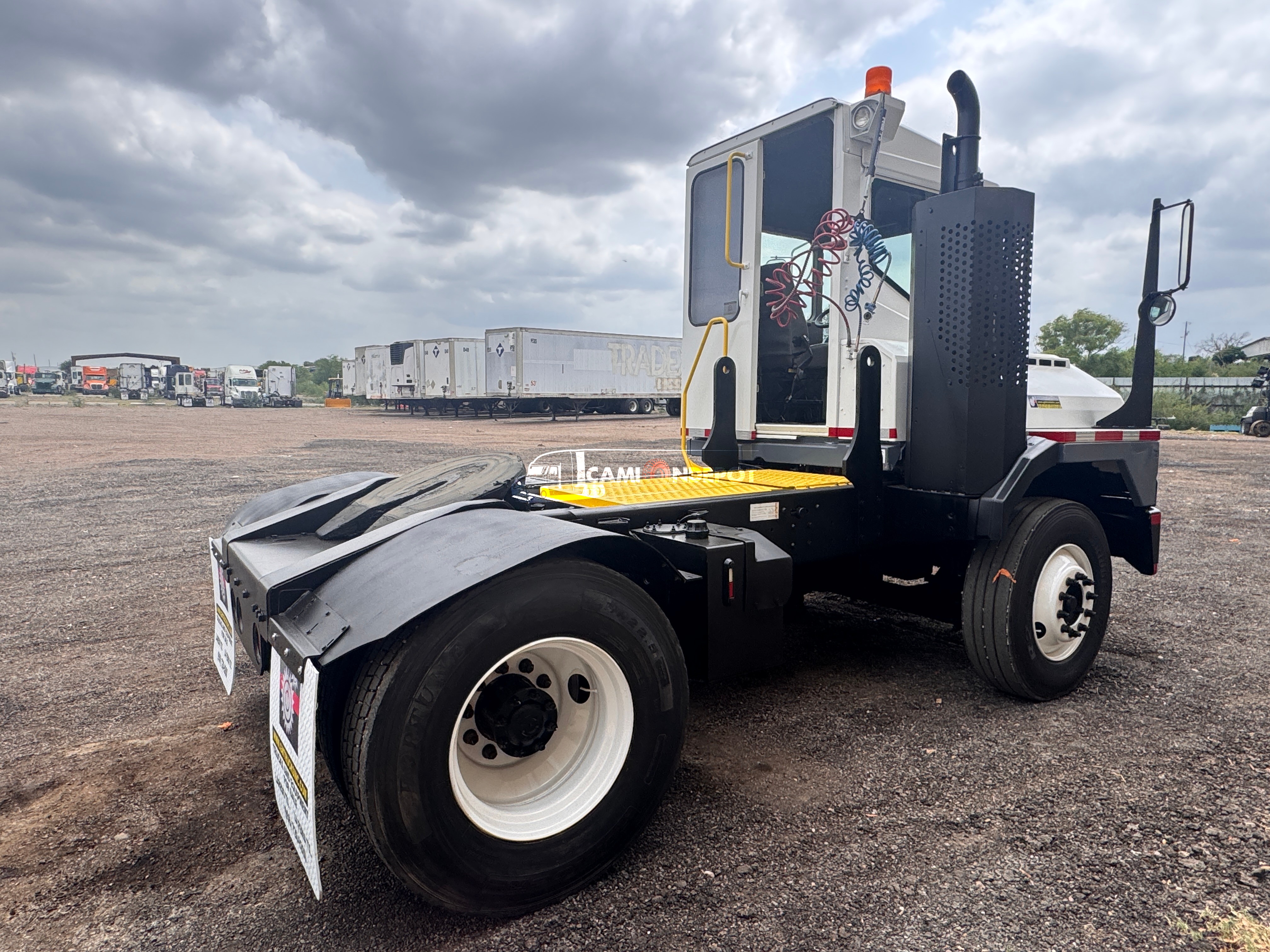 Truck Thumbnail 4