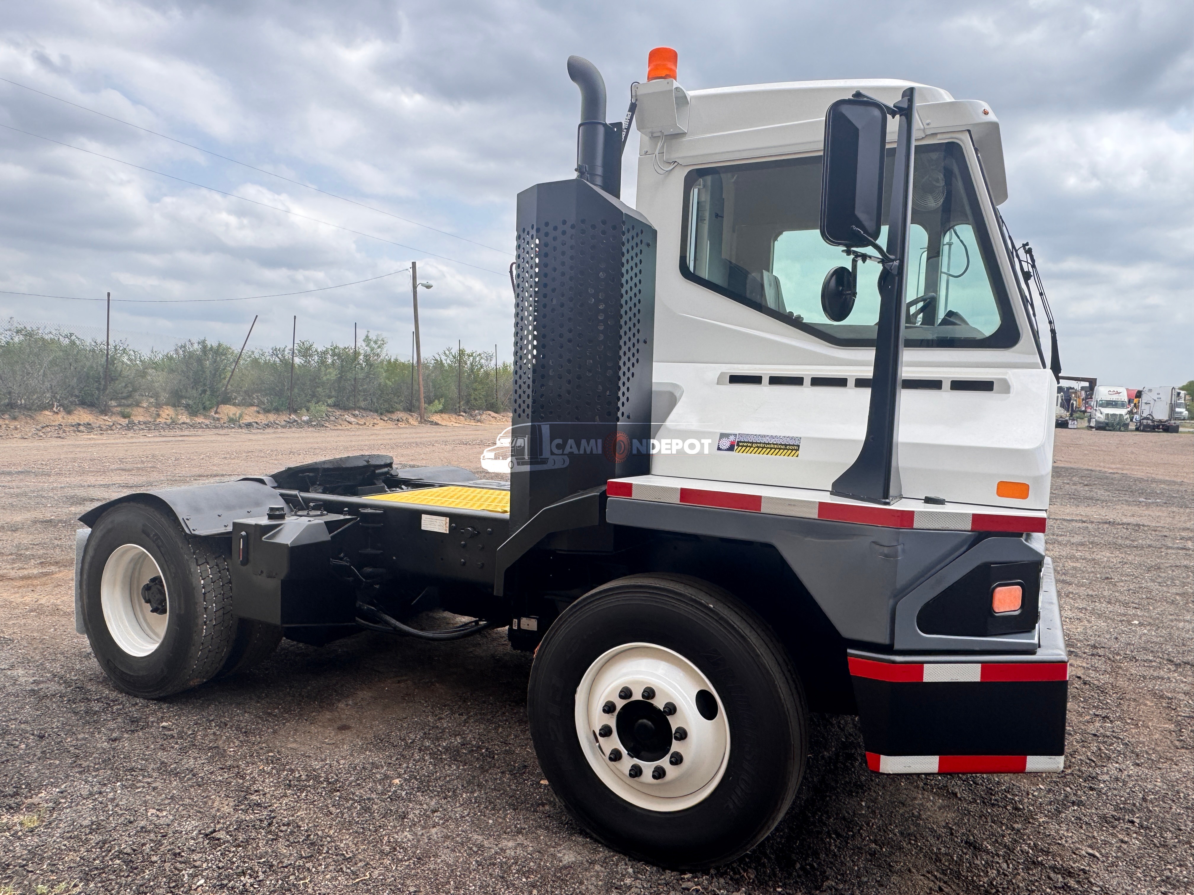 Truck Thumbnail 3