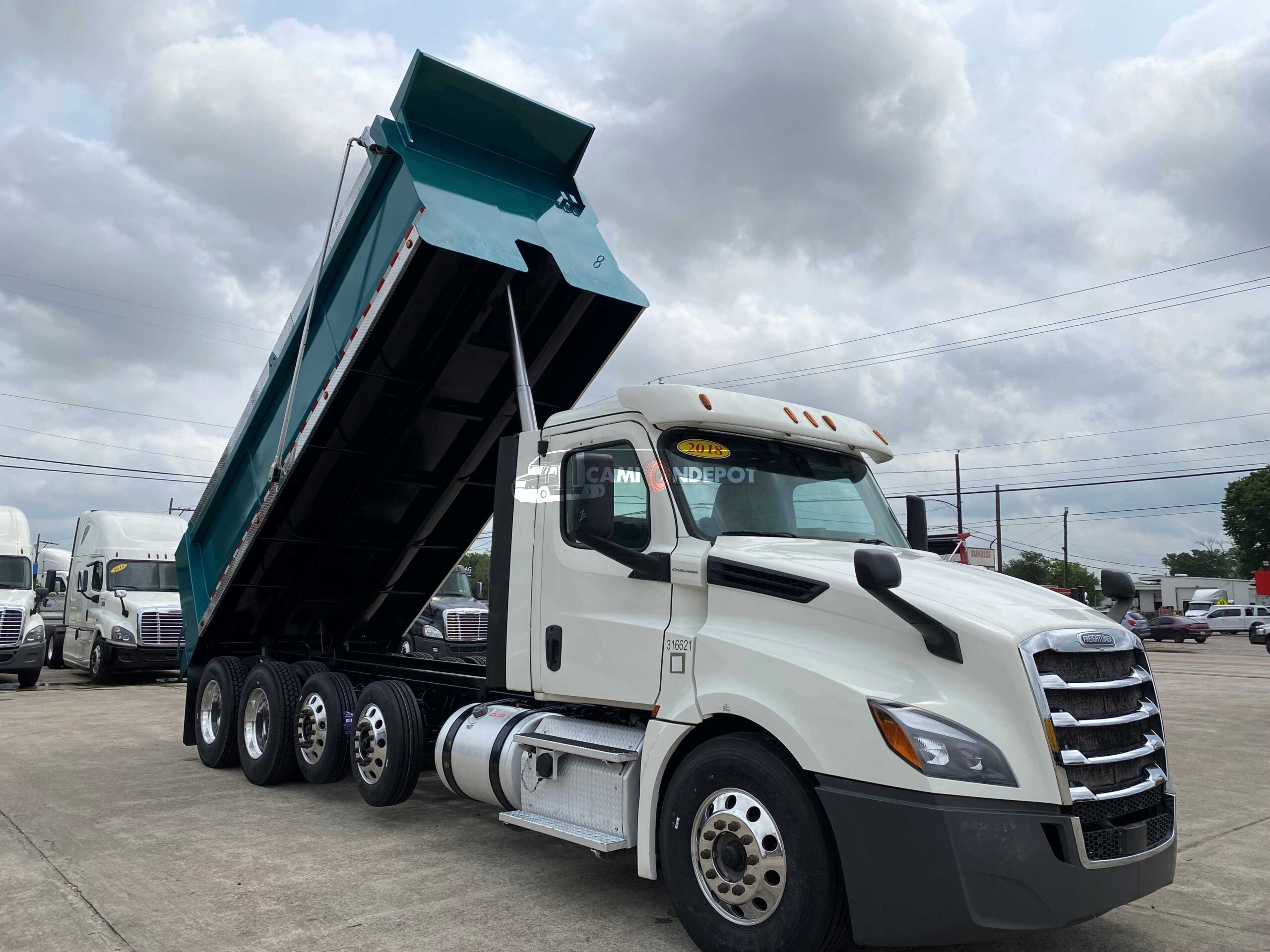 Truck Thumbnail 3