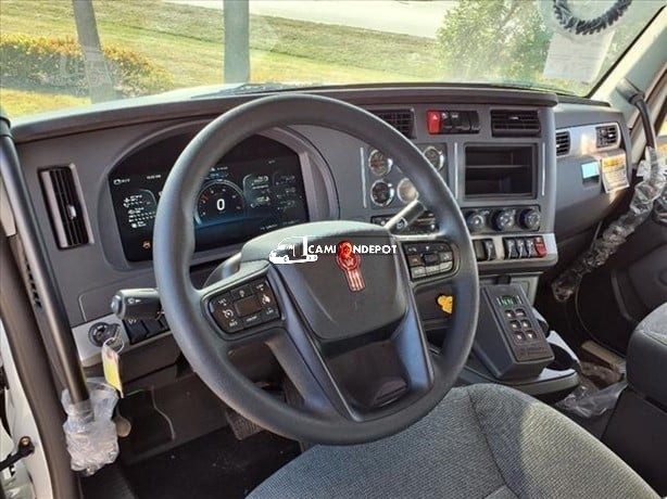 Truck Thumbnail 8