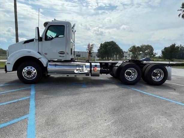 Truck Thumbnail 4