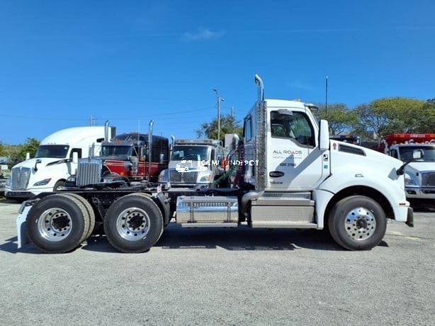 Truck Thumbnail 2