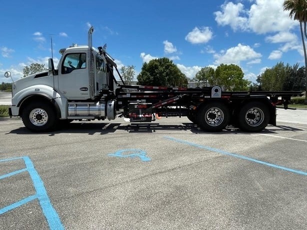 Truck Thumbnail 4