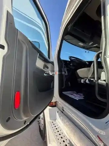 Truck Thumbnail 5