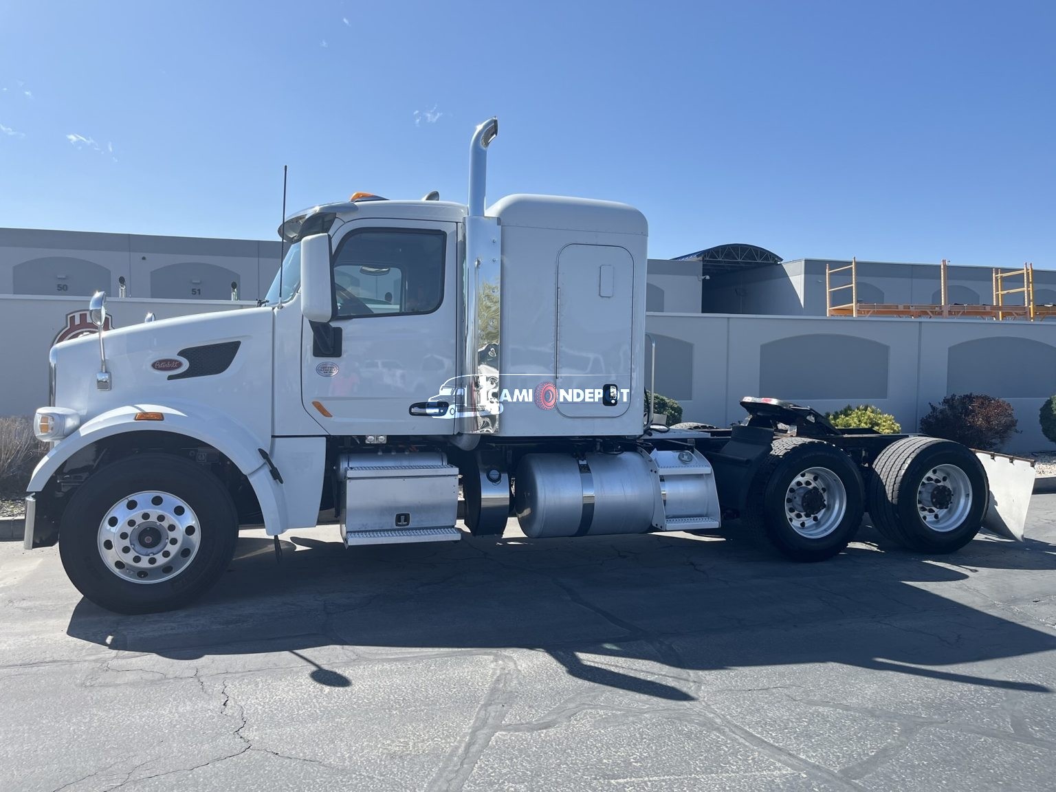Truck Thumbnail 2