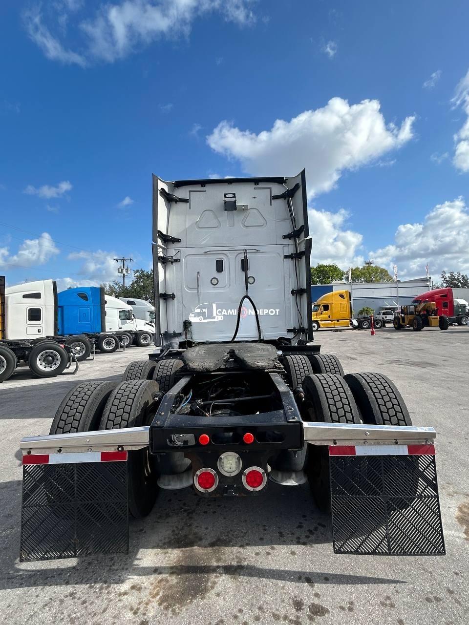 Truck Thumbnail 3