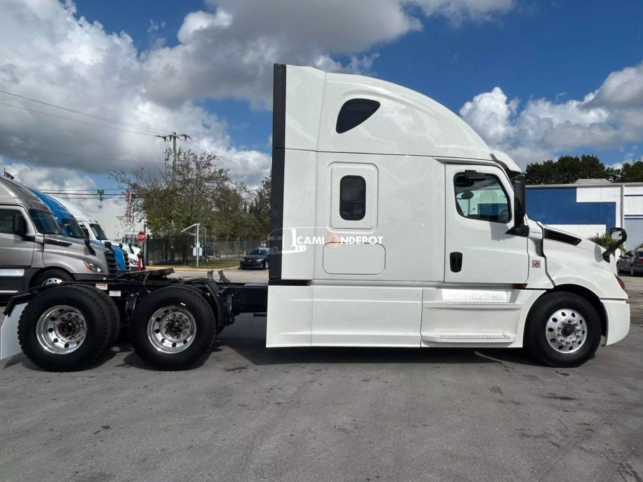 Truck Thumbnail 4