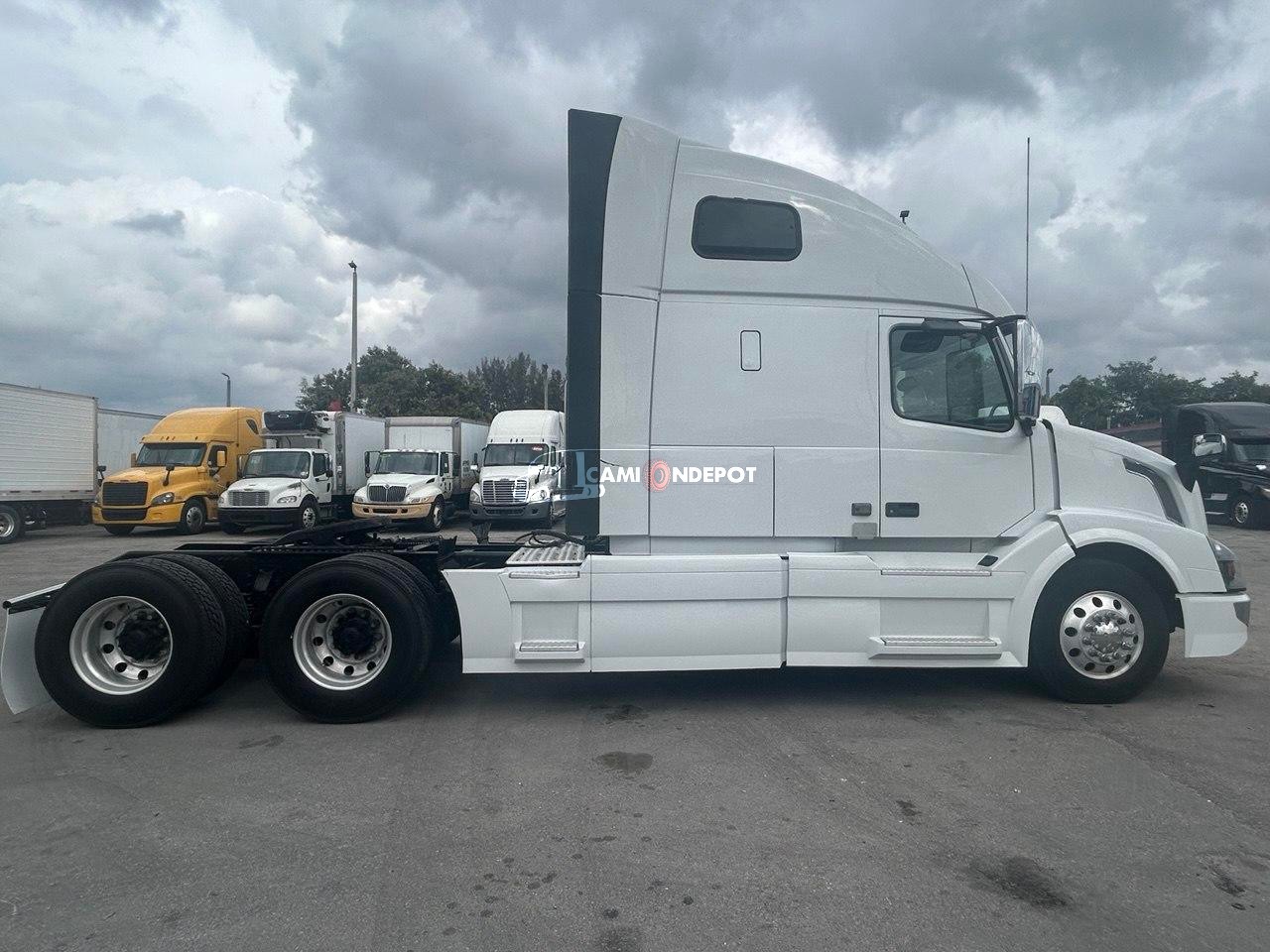 Truck Thumbnail 4