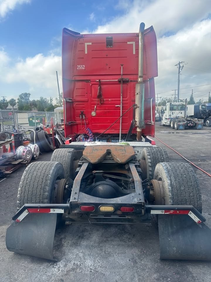 Truck Thumbnail 3