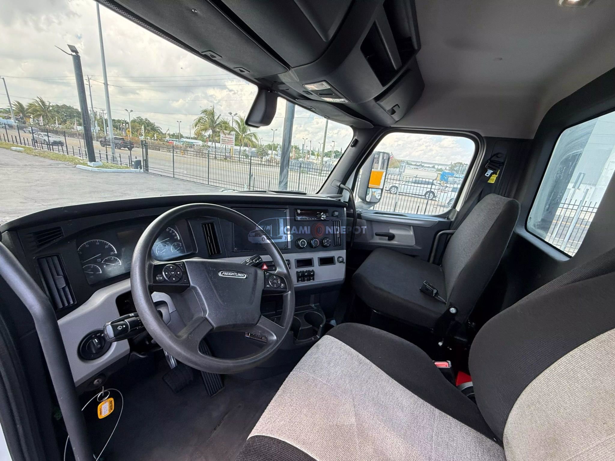 Truck Thumbnail 6