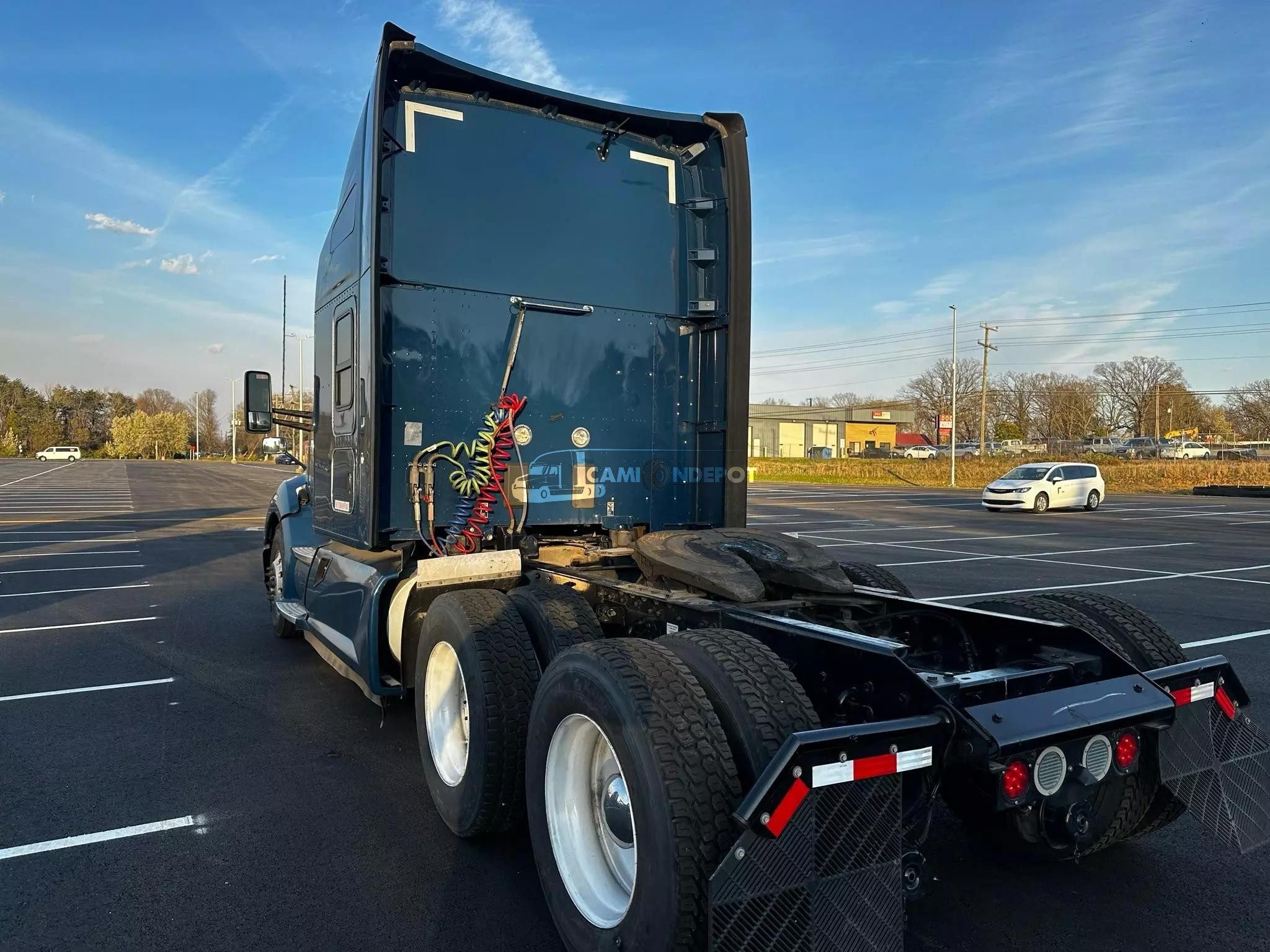 Truck Thumbnail 4