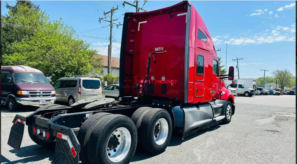 Truck Thumbnail 6
