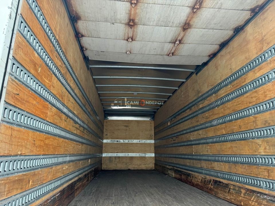 Truck Thumbnail 4
