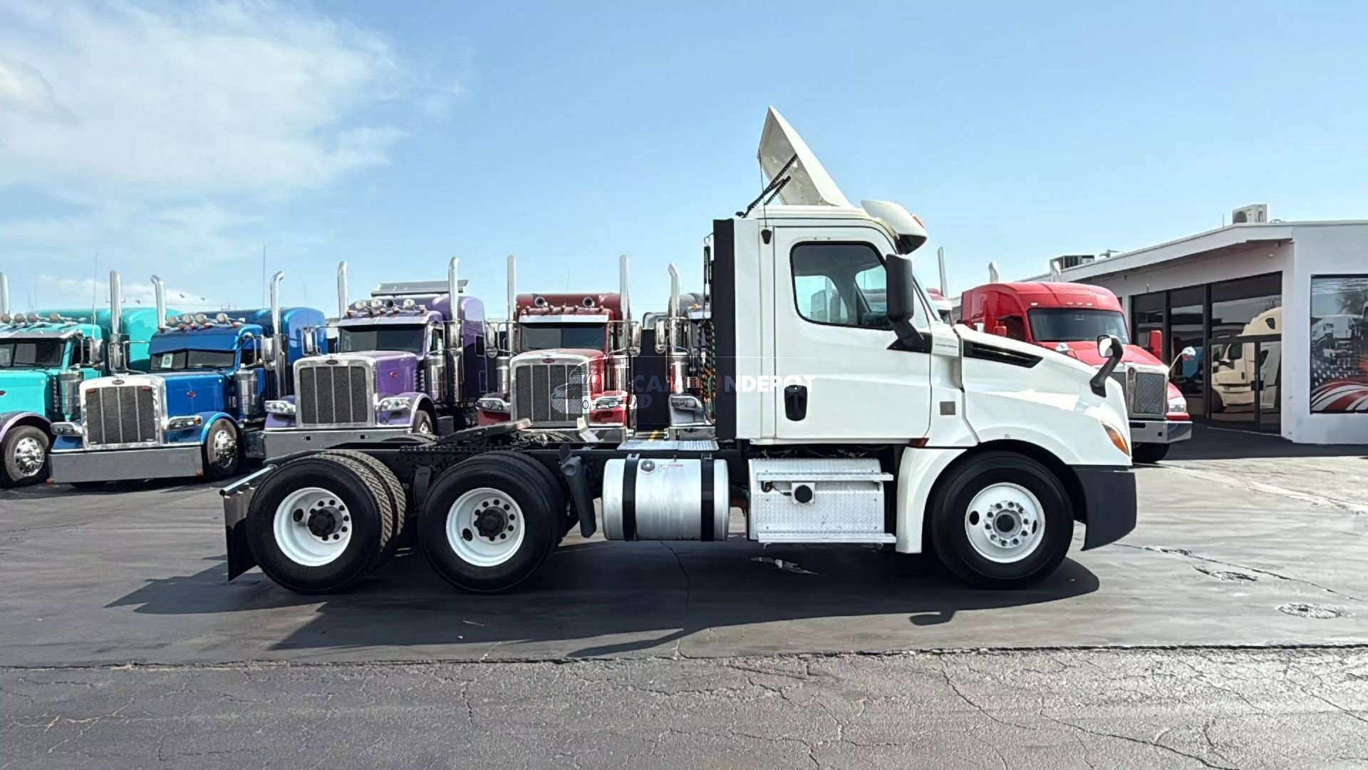 Truck Thumbnail 3