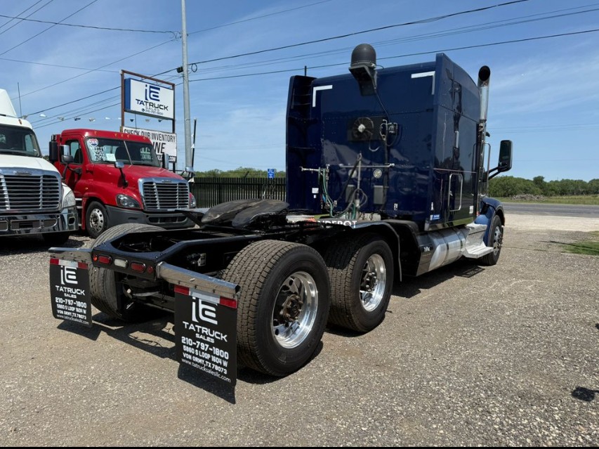 Truck Thumbnail 2