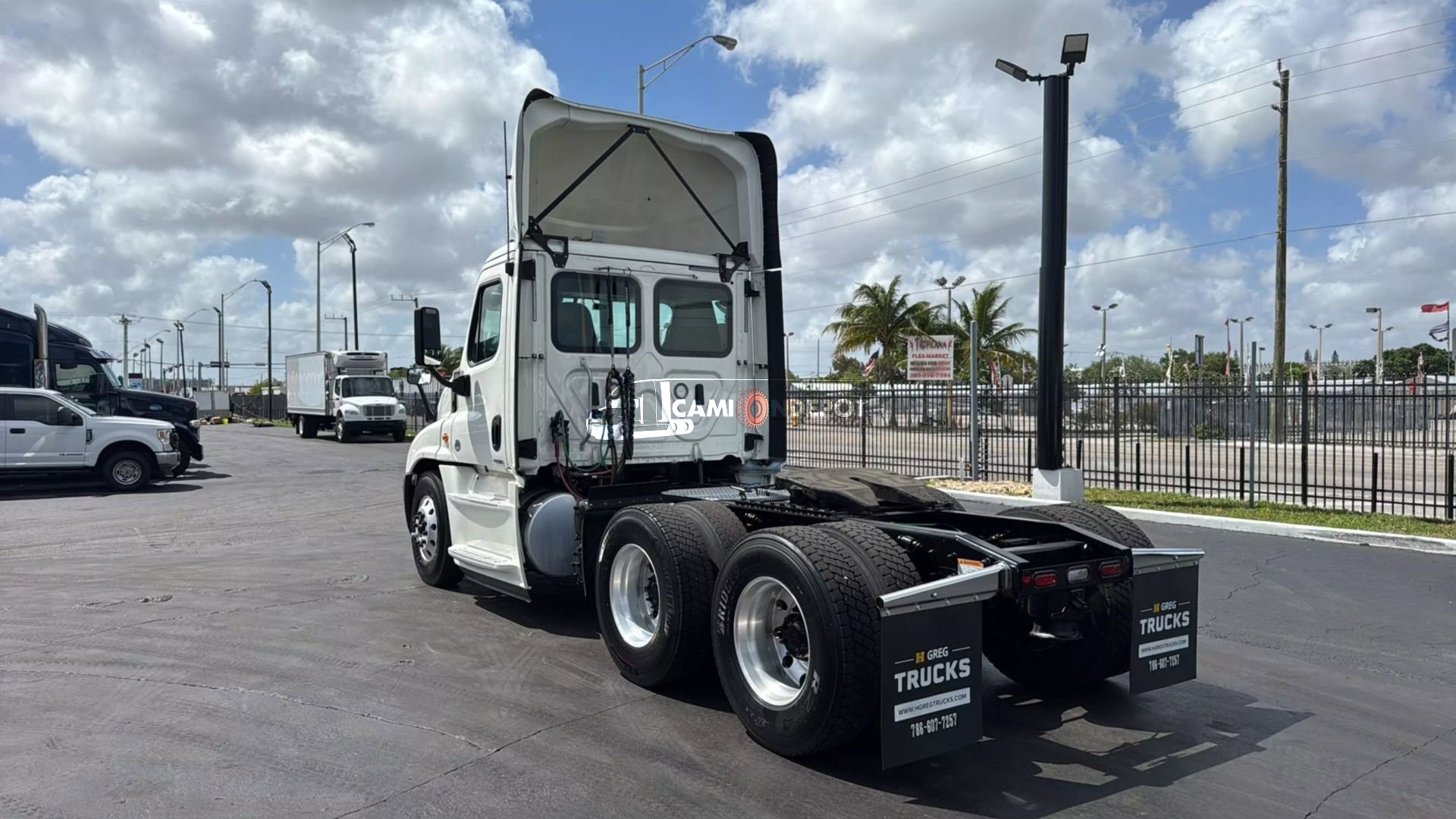 Truck Thumbnail 5