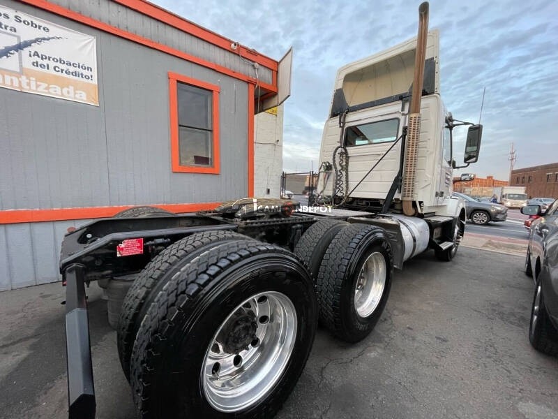 Truck Thumbnail 3