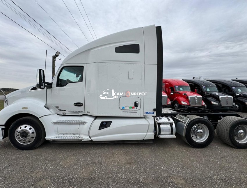 Truck Thumbnail 2