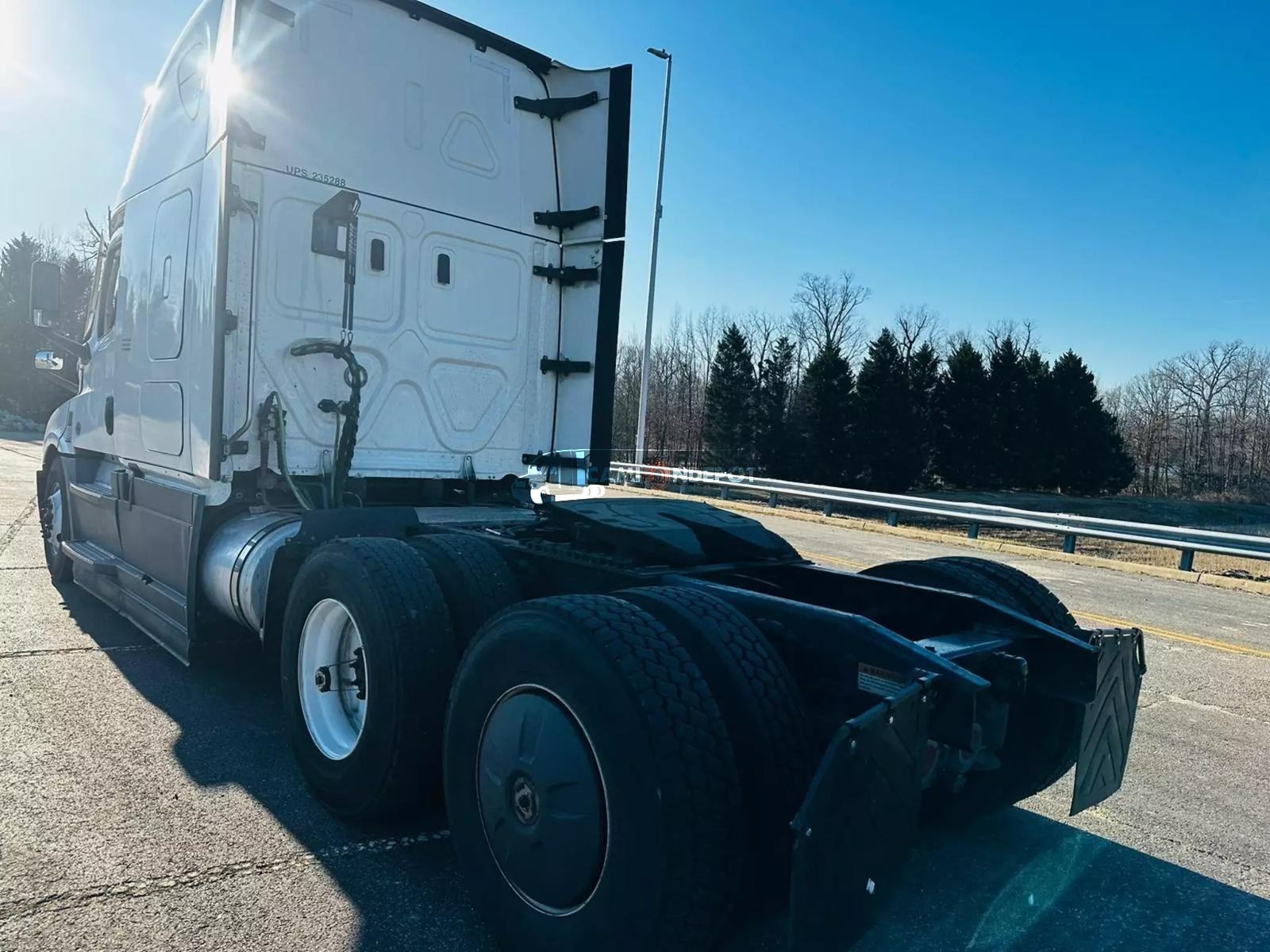 Truck Thumbnail 3