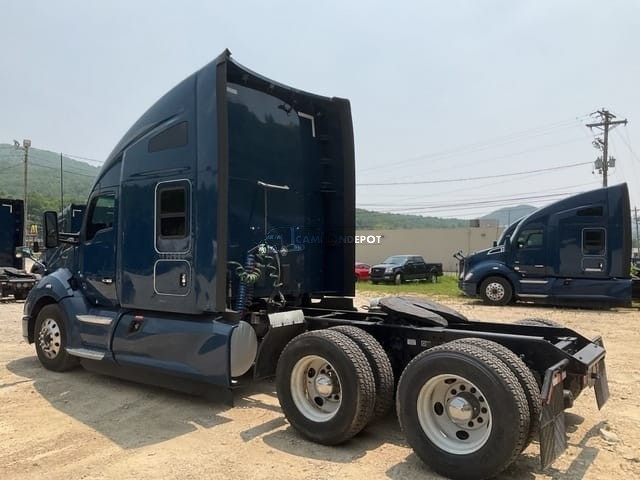Truck Thumbnail 3