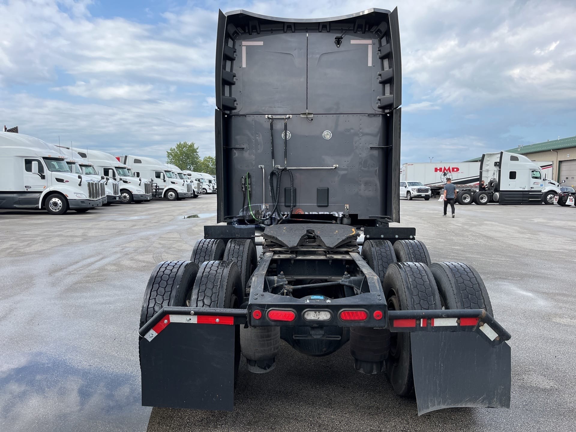 Truck Thumbnail 5