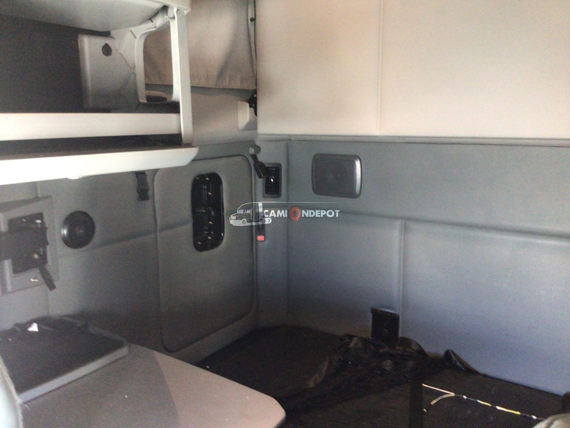 Truck Thumbnail 6