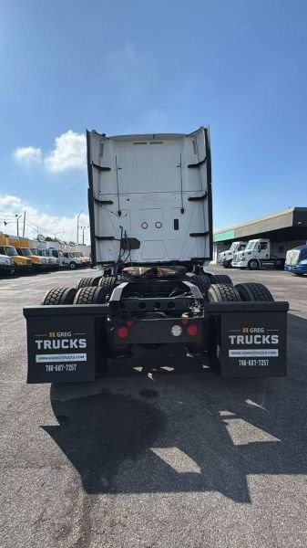 Truck Thumbnail 3