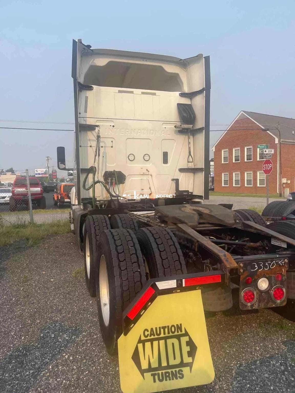 Truck Thumbnail 4