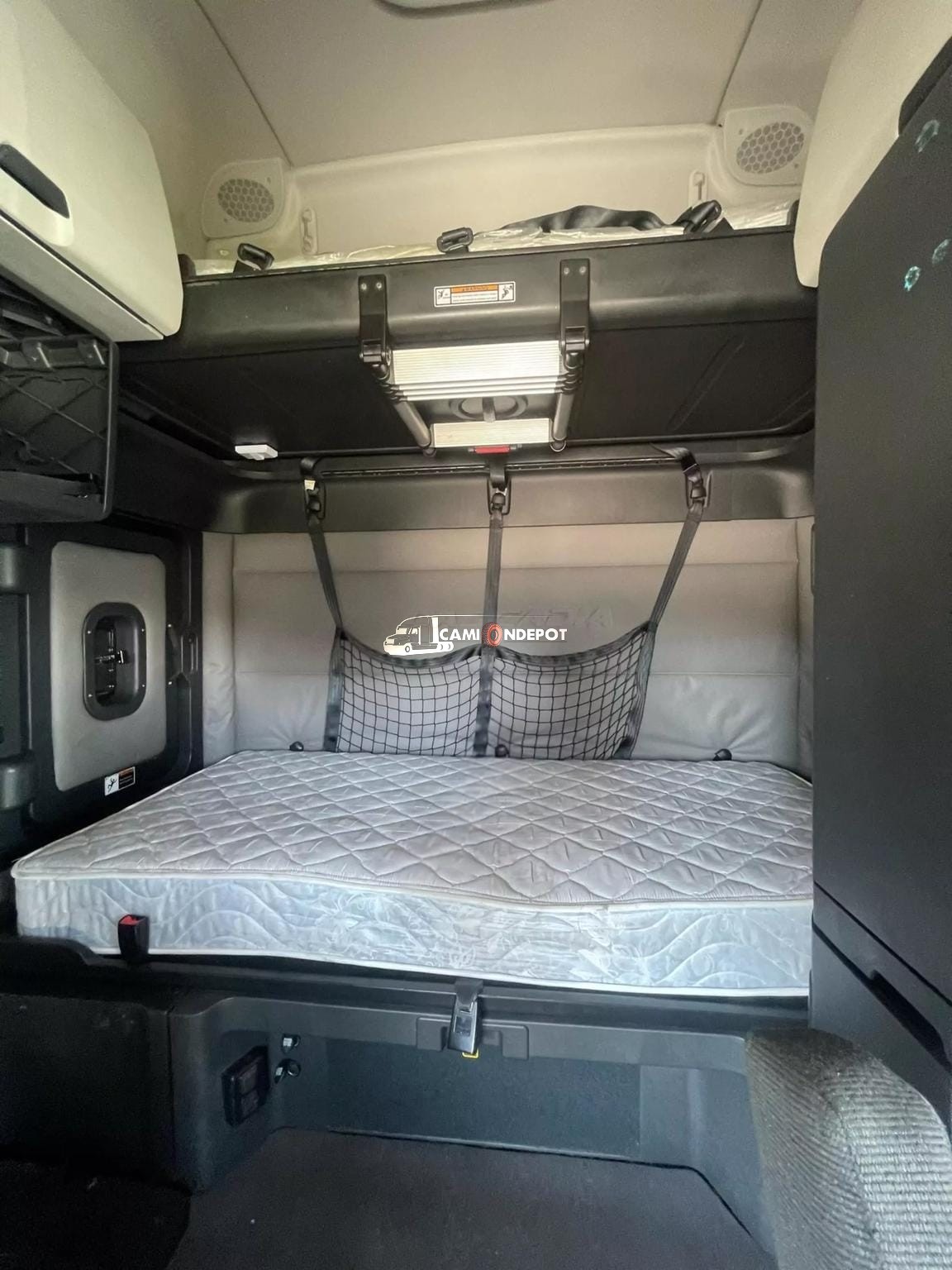 Truck Thumbnail 5