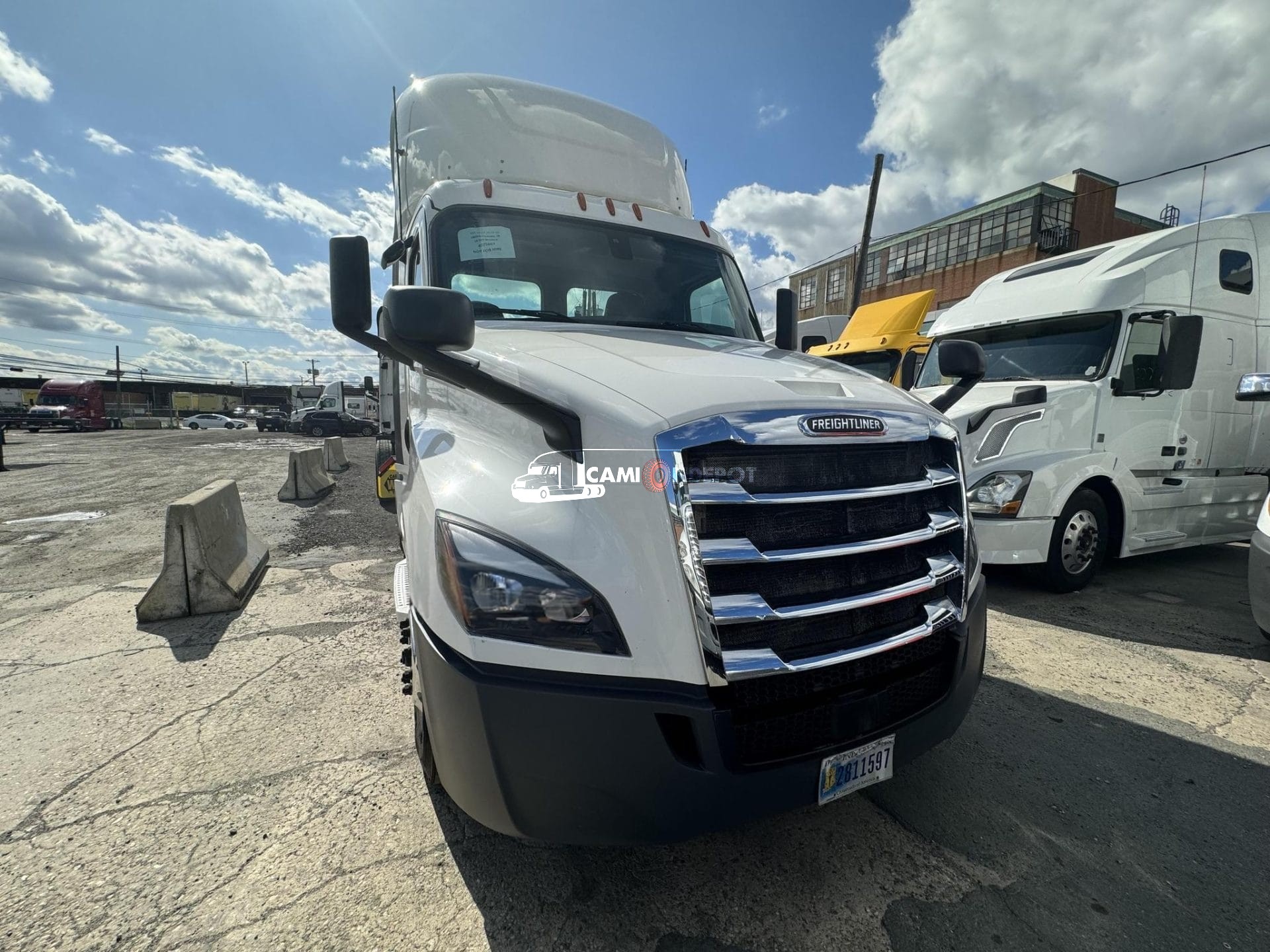 Truck Thumbnail 3