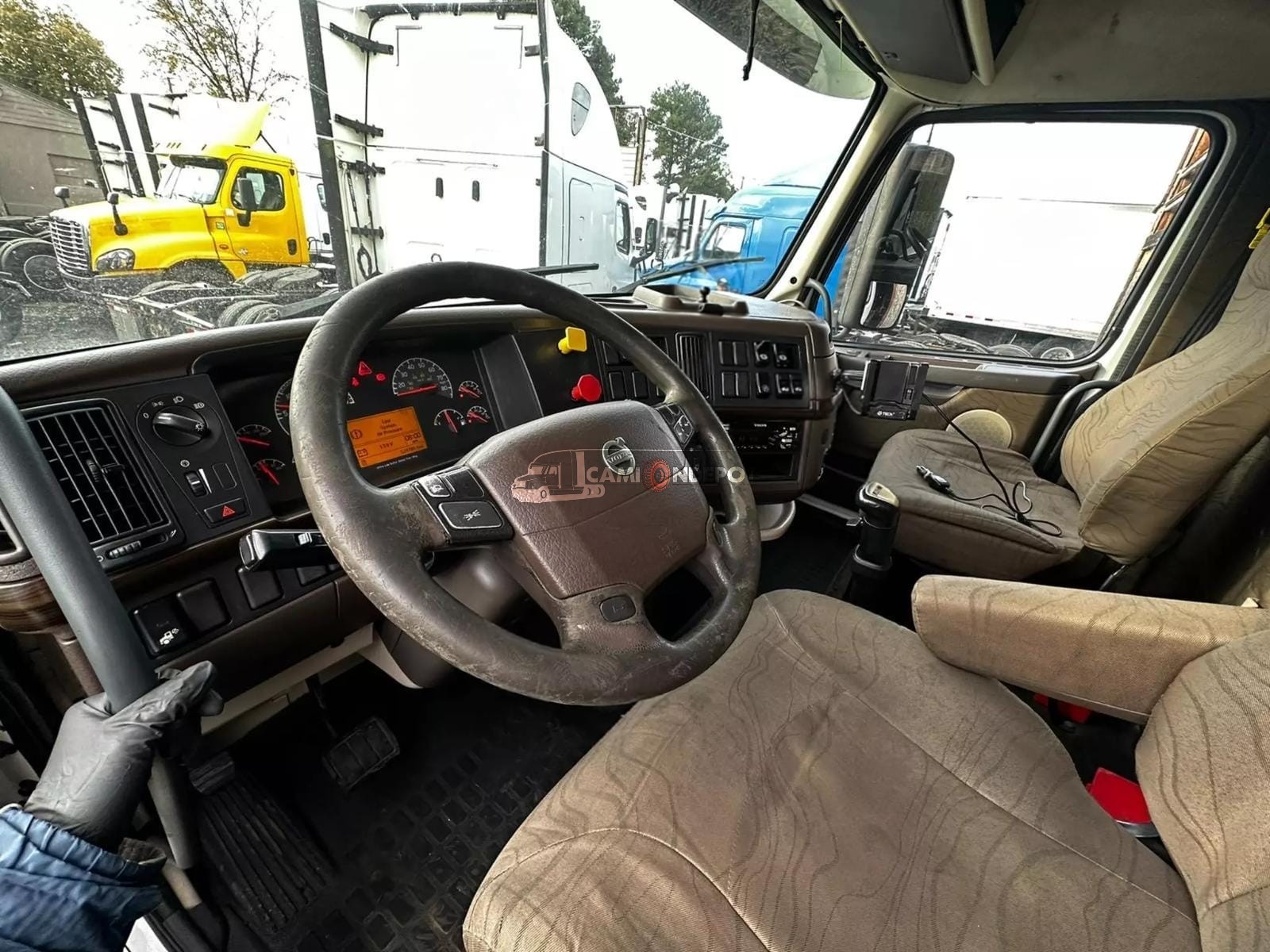 Truck Thumbnail 3