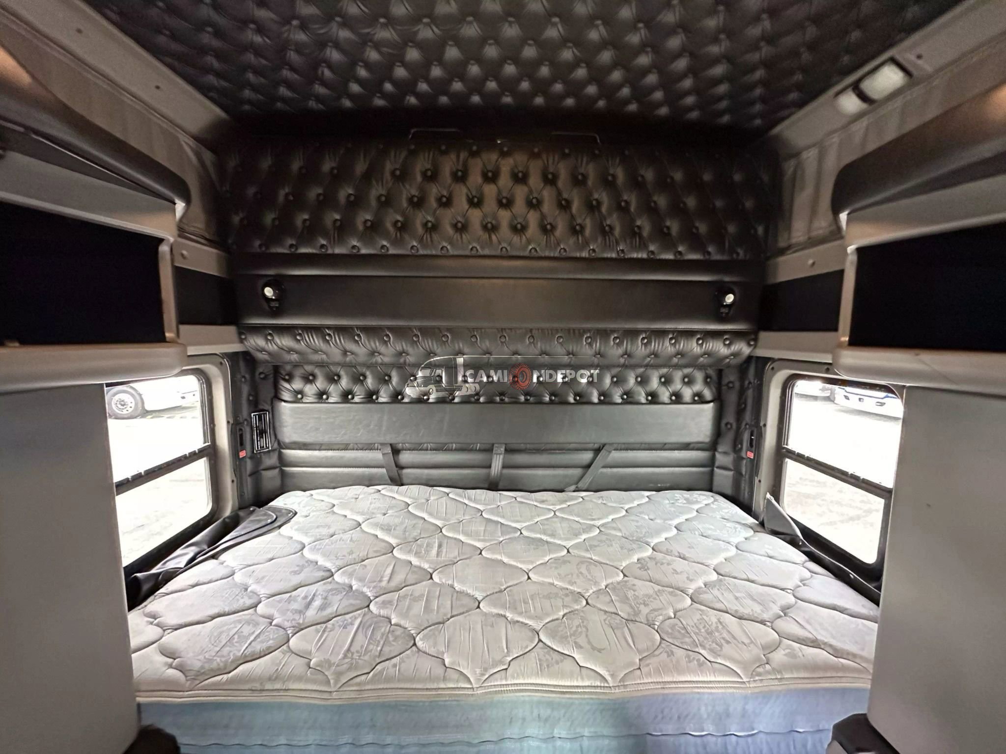 Truck Thumbnail 5