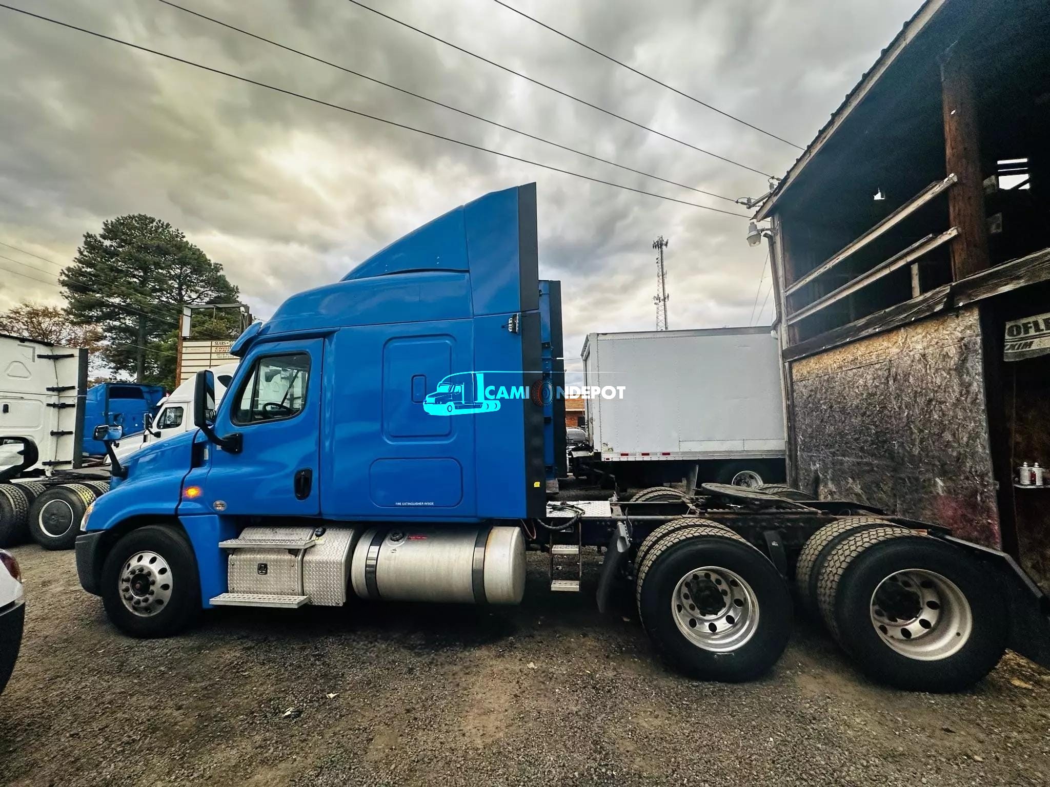Truck Thumbnail 4
