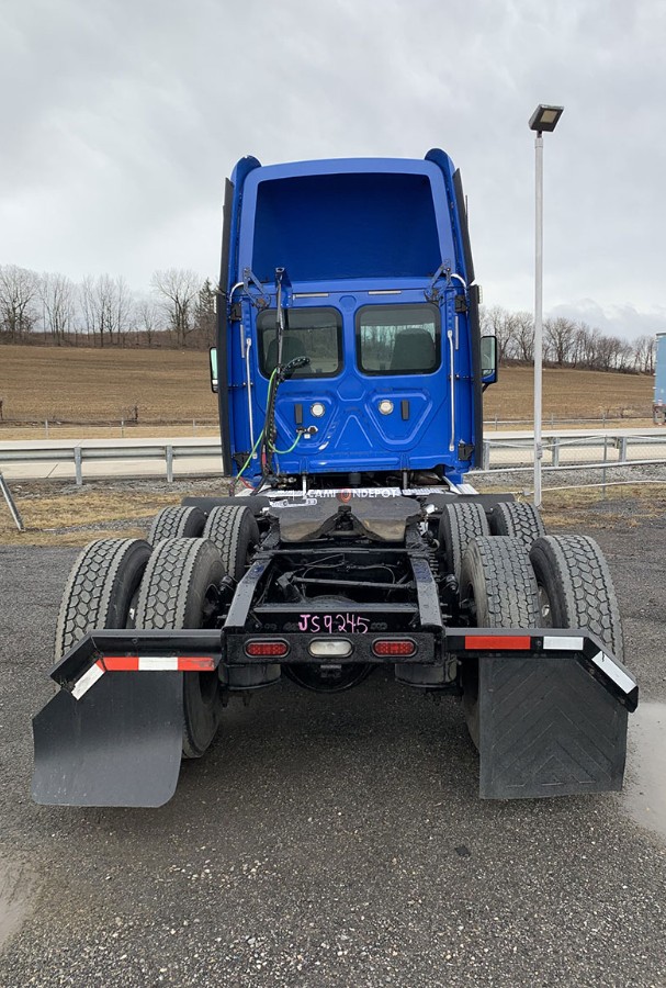 Truck Thumbnail 2