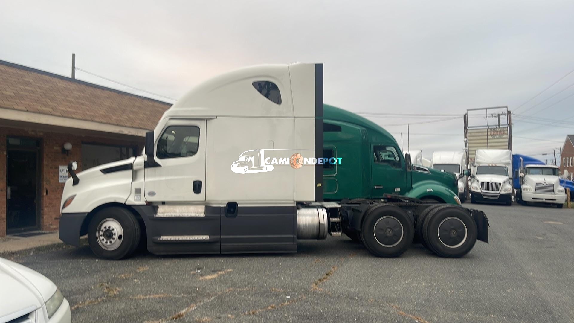 Truck Thumbnail 2