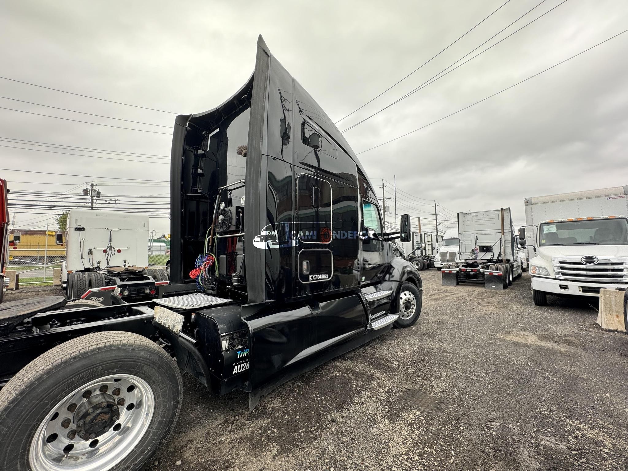 Truck Thumbnail 3