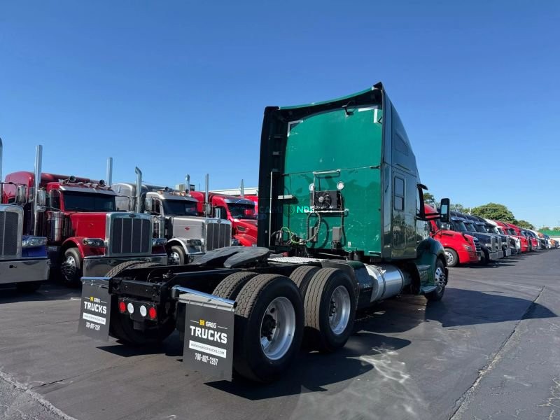 Truck Thumbnail 3