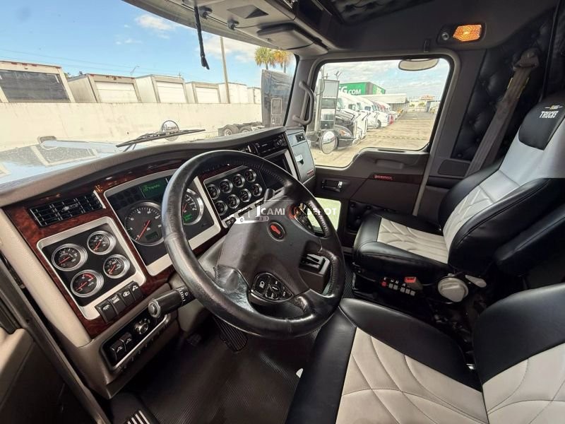 Truck Thumbnail 5