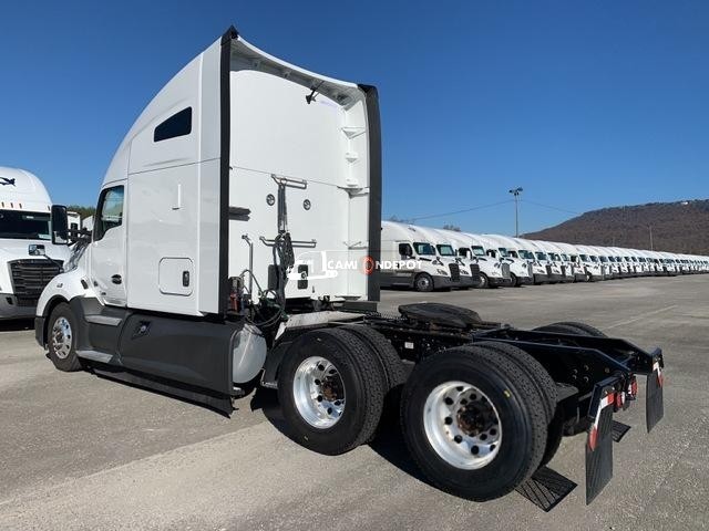 Truck Thumbnail 3