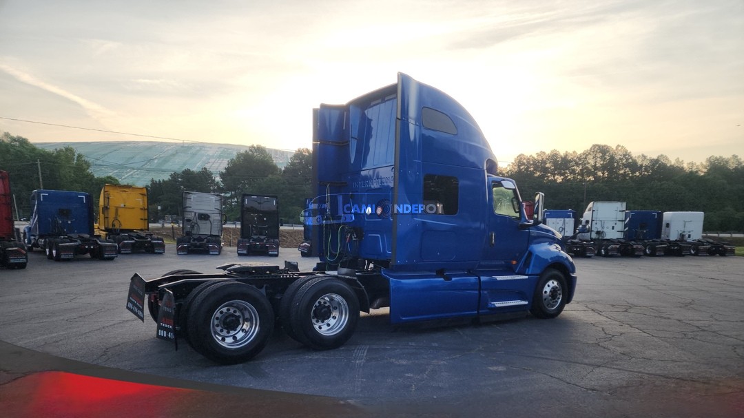Truck Thumbnail 2
